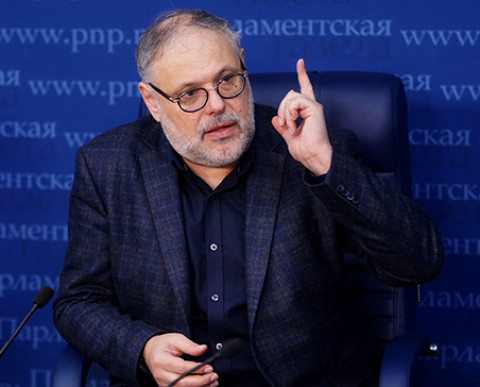 Хазин объяснил, когда и как можно будет легко отказаться от доллара