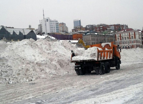 Больше половины владивостокцев недовольны уборкой снега