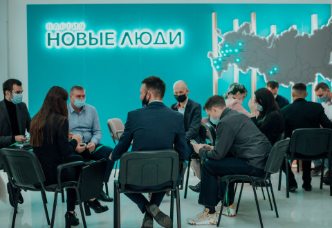 Новые люди в Приморском крае дали старт политическому шоу «#ДебатыКандидаты»