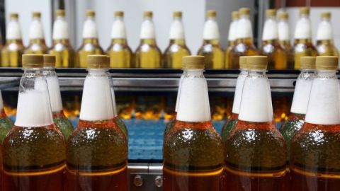 Запретить алкоголь на майские праздники предложили в Госдуме