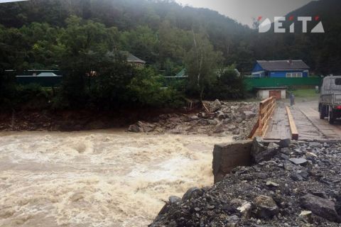 Большая вода принесла штормовое предупреждение в Приморье