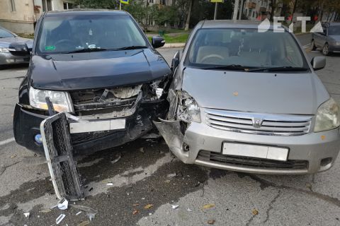 Автомобили «вылечат»? Что будет с рынком автозапчастей в России