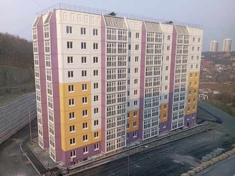 В Новый год – с новой квартирой: во Владивостоке показали жильё получателям