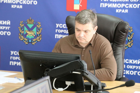 Глава Уссурийска отчитался перед депутатами Думы города
