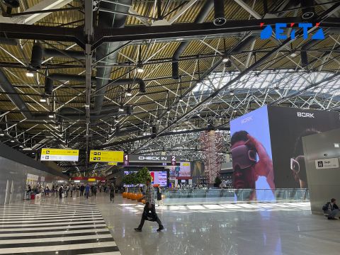 В России продолжат работу по снижению цен на авиабилеты