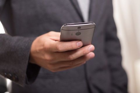 Россиянам могут ограничить продажу сим-карт в одни руки