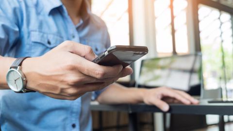 Клиентам Tele2 помогут вернуть средства за отмену рейса или некачественный товар