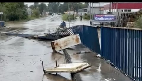 Движение по смытому мосту открыто во Владивостоке