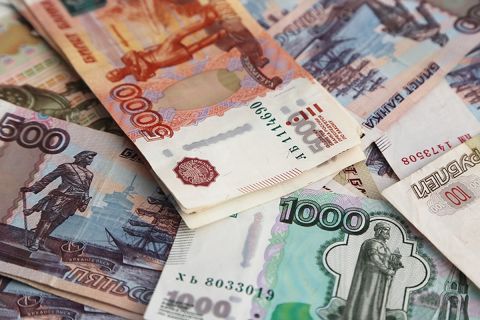 Россиянам предложили выплачивать 200 тысяч рублей за столетний юбилей