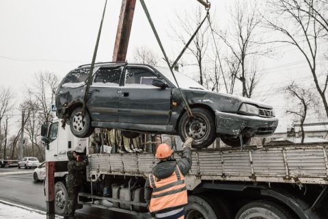 Владивосток продолжает борьбу с брошенными авто