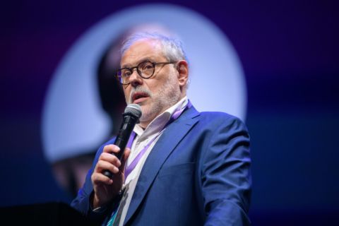 Что стоит за мирной инициативой США по Украине, объяснил Хазин