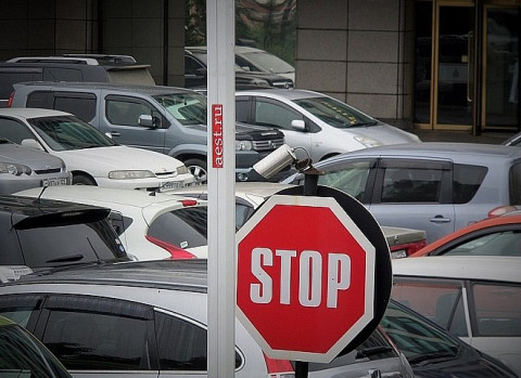 Два места на квартиру: закон о парковках вступает в силу в России