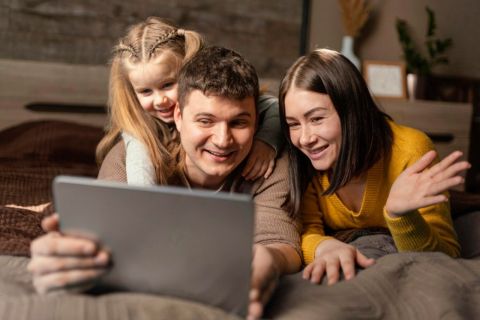 Фейерверк жанров и сюжетов: Wink.ru представляет декабрьские кинопремьеры
