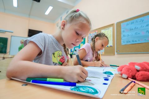 Смены в пришкольных лагерях завершились во Владивостоке