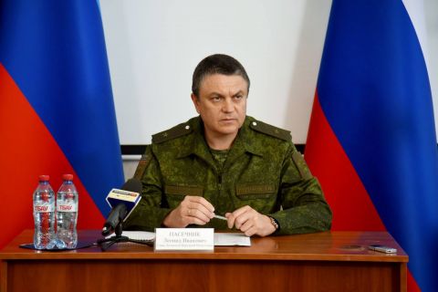 Пасечник допустил введение военного положения в Донбассе