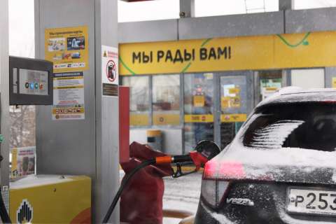 Субсидии на топливо автолюбителям предложили ввести в Госдуме