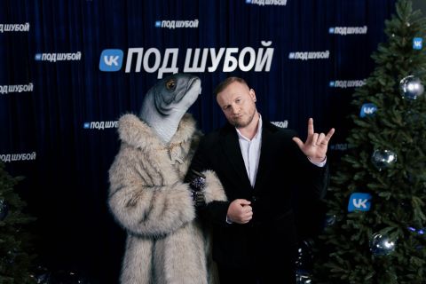 Артисты исполнили старые песни по-новому на VK ПОД ШУБОЙ 4