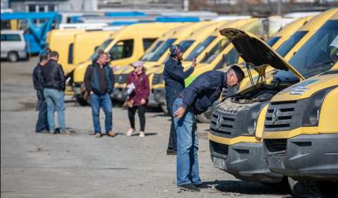 Потенциальные покупатели нашлись на списанные автобусы во Владивостоке