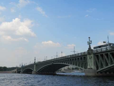 Владивосток и Петербург свяжет прямой авиарейс