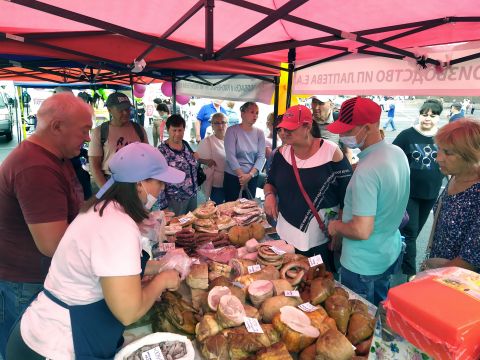 Фермерскую продукцию ждут на ярмарках Владивостока 