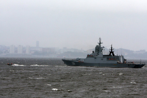 Владивостокский корвет победил китайцев в море
