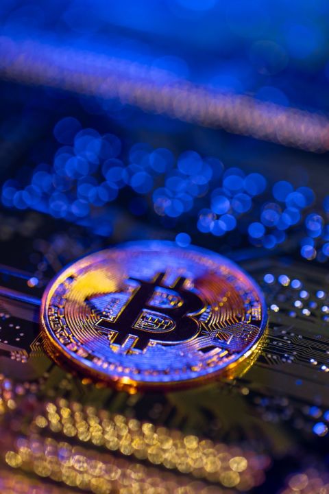 Запретить майнинг просит губернатор