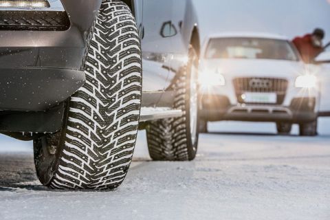 За какие зимние шины ГИБДД выпишет штраф