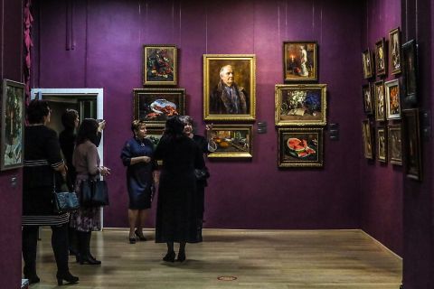 Искусство, пронизанное радостью к жизни: открыта выставка Степана Арефина
