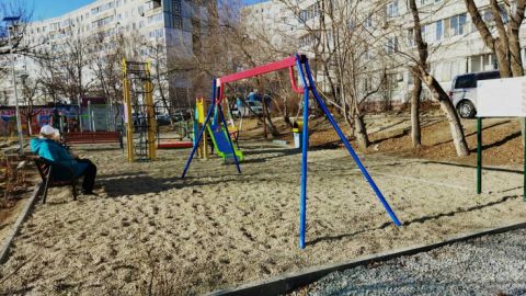 Новые детские площадки появляются во Владивостоке благодаря работе ТОС