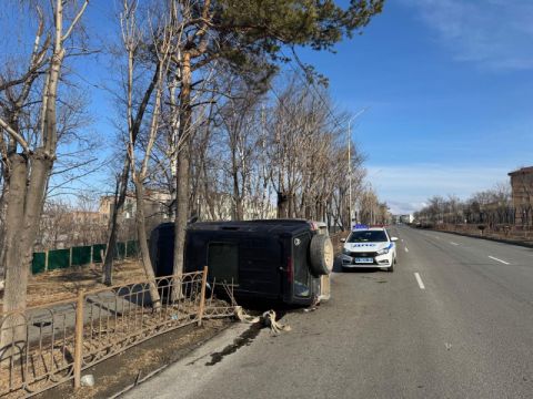 Приморец сбежал с места ДТП, бросив свой автомобиль и тяжелораненого пассажира