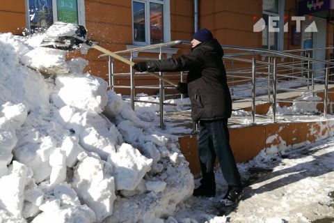 Прокуратура снова недовольна уборкой снега во Владивостоке