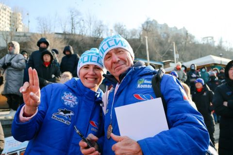"Закалённая Россия — сильная страна": во Владивостоке прошел фестиваль зимнего плавания