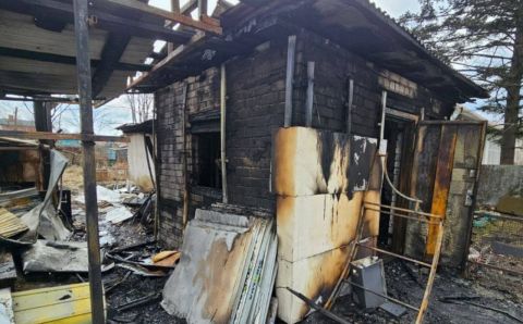 Прокуратура не оставит без крыши над головой погорельцев в Приморье