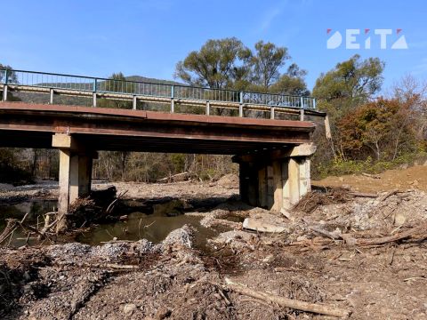 Дождь снова уничтожает временные проезды в Приморье