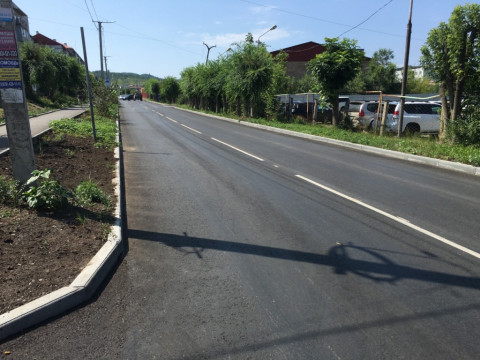 Артемовцы принимают отремонтированные дороги 