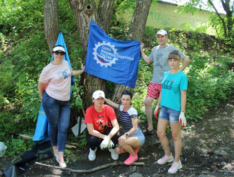 Чистым сделали берег реки в Приморье