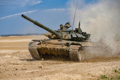 Один в поле воин: русский танк разгромил колонну ВСУ 