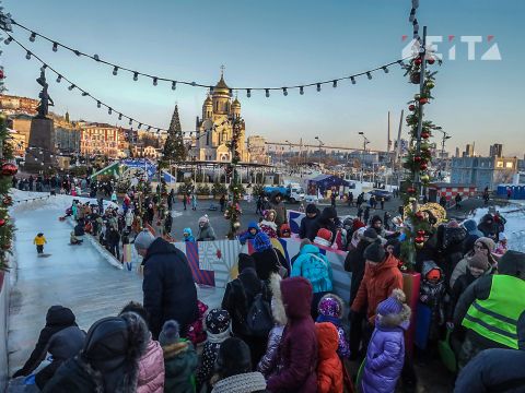 Владивосток начнут украшать к новому году через две недели