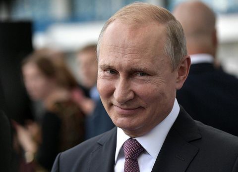 Путин призвал рожать по 8 детей