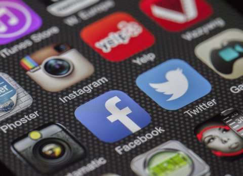 Facebook, Google и TikTok могут заблокировать в России после нового года