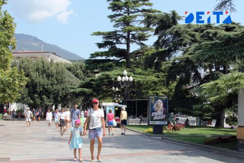 Отправлять выпускников-медалистов в бесплатный тур предлагают в России