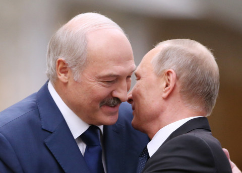 Лукашенко призовет российскую армию в Беларусь
