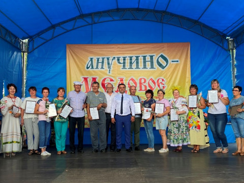 Медовый фестиваль прошел в Приморье