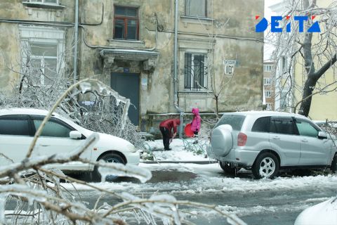 Очередной жертве гололёда понадобилась госпитализация во Владивостоке