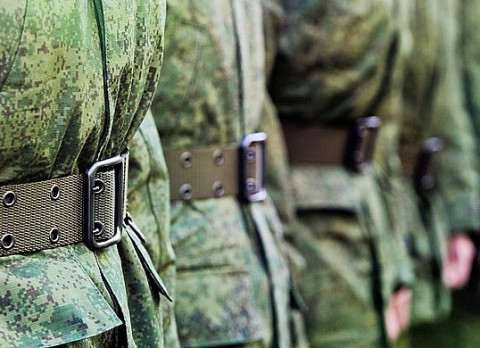 Военным и силовикам увеличили выплаты