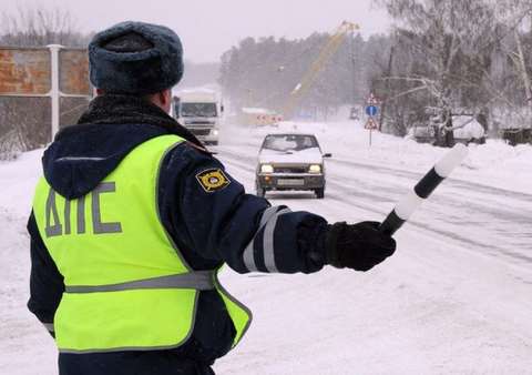 Водителей предупредили об особых зимних штрафах ГИБДД