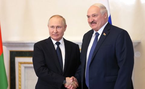Лед тронулся: Путин готов обсудить перемирие