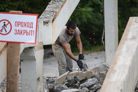 Ремонт надземного перехода на остановке «14-й км» начался во Владивостоке