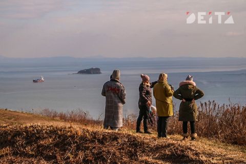 Автомобиль с пассажирами утопили в Амурском заливе