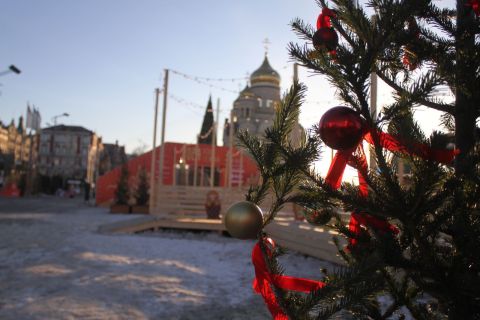 Фото-репортаж: Рай интроверта: 1 января на центральной площади Владивостока